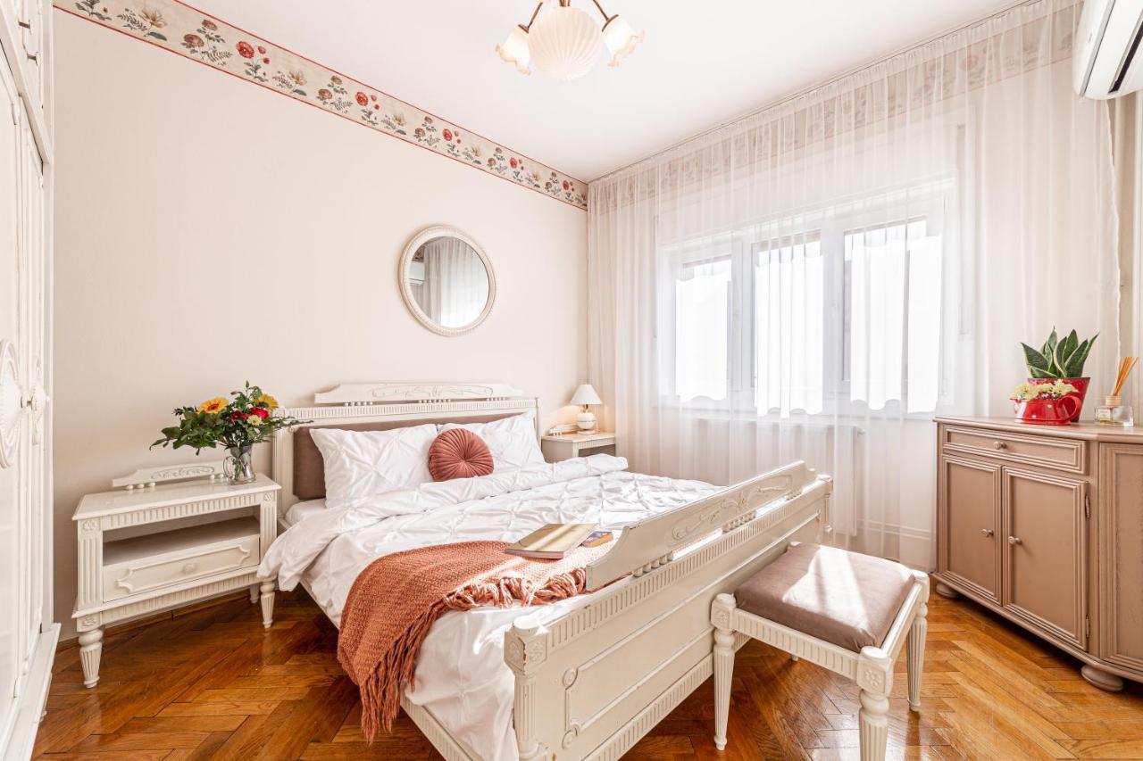 Nala Central Apartment Arad Exterior foto